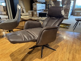 Relaxfauteuil, bruin leer, elektrisch verstelbaar, zwarte poot